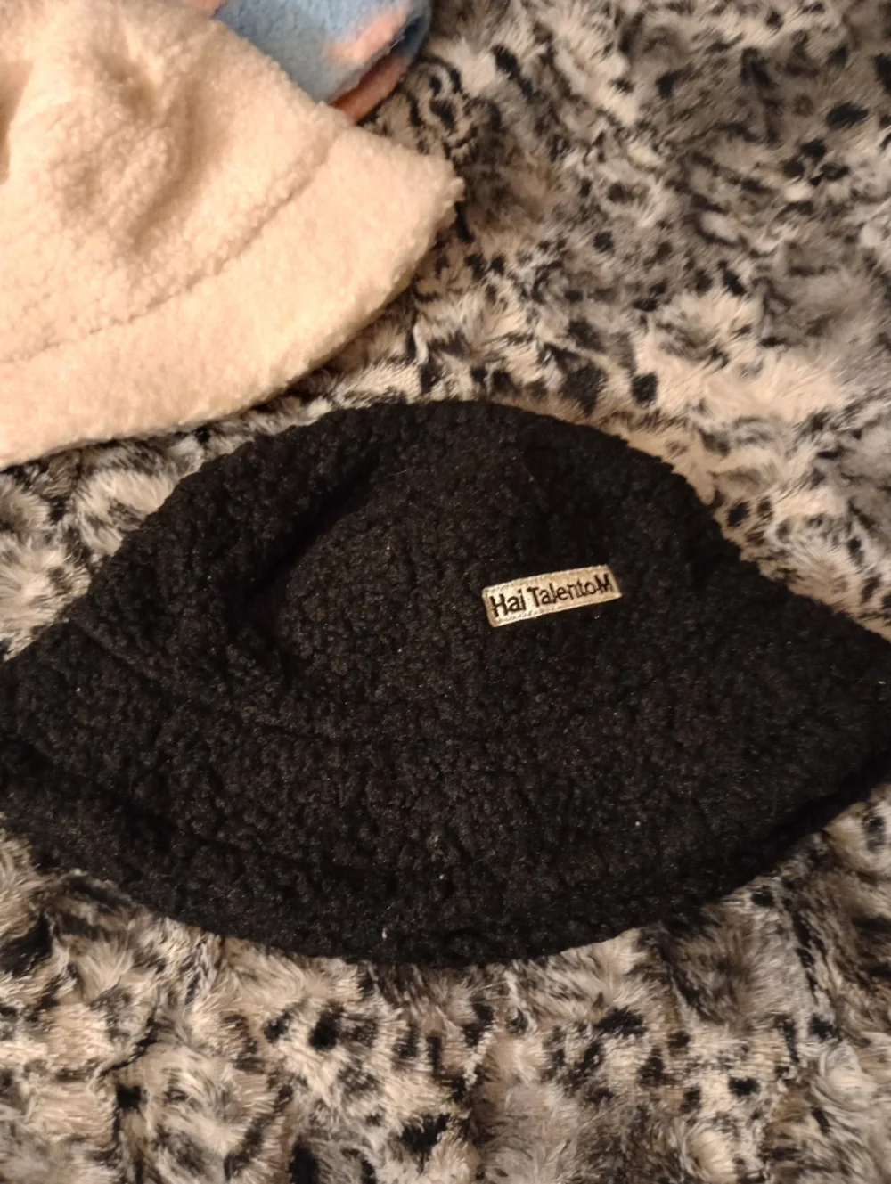NWT (3) Fleece Plush Bucket Hat - Ivory Cream, Multicolor & Black - Picture 10 of 12